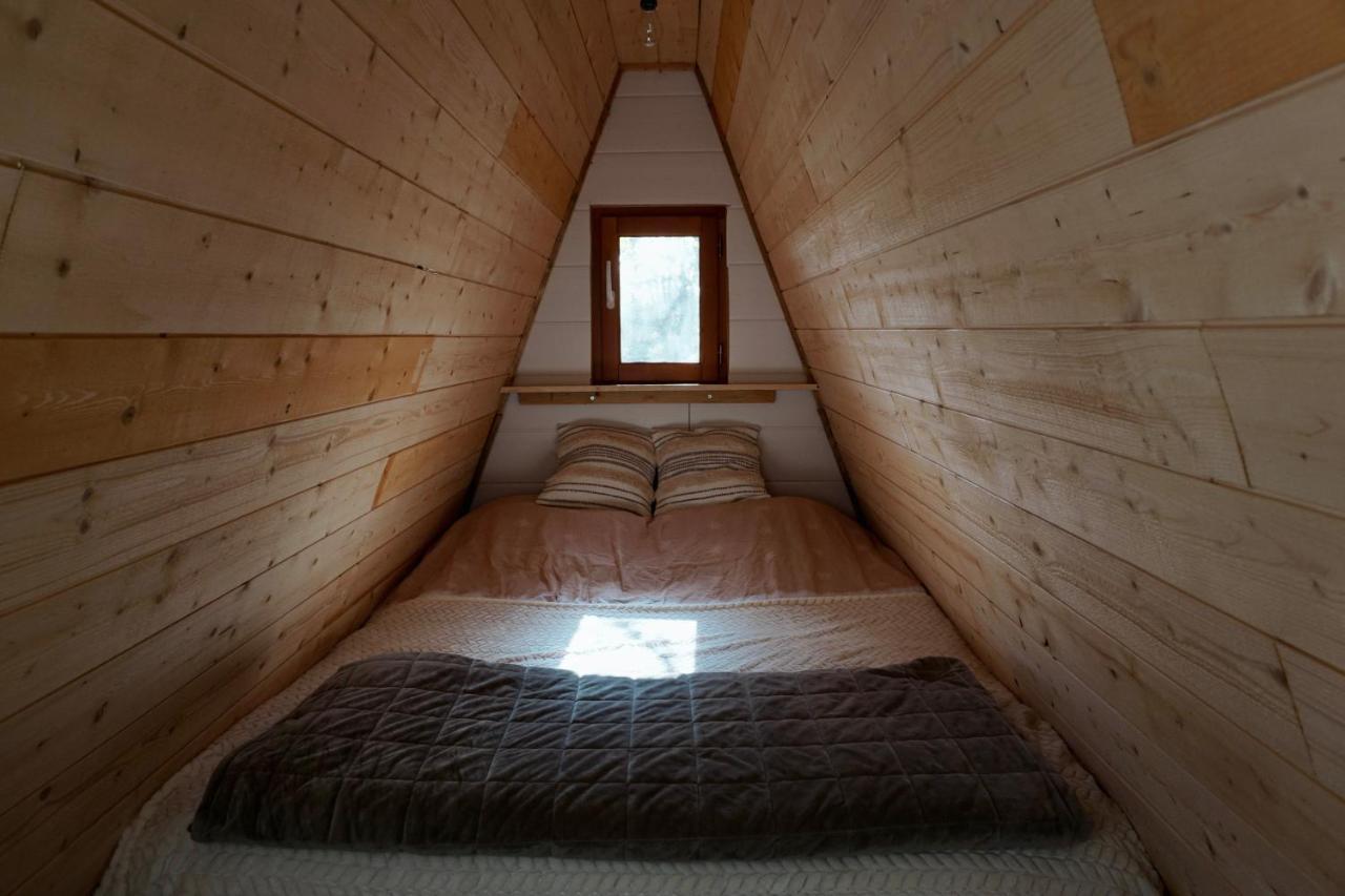 Le Chalet Tipi Avec Jacuzzi Et Jardin تروي المظهر الخارجي الصورة