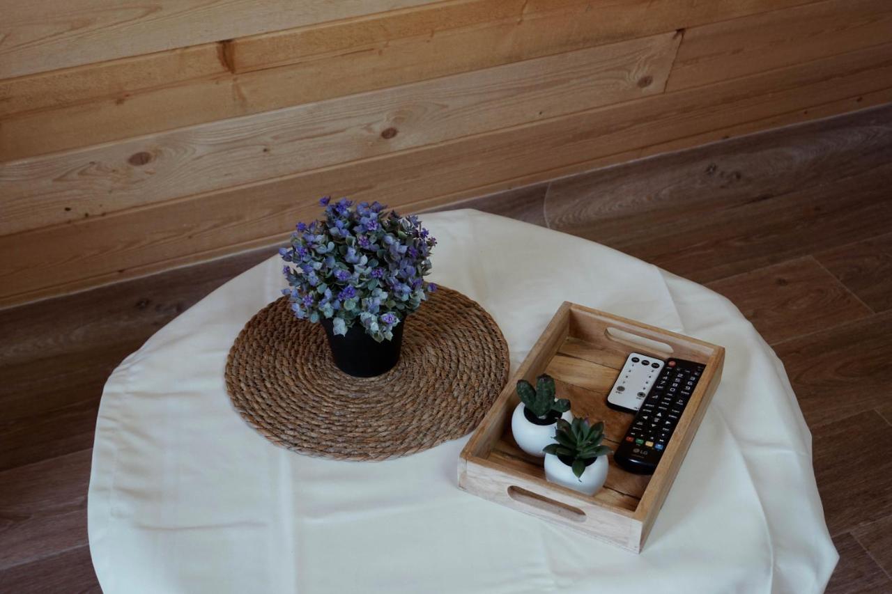 Le Chalet Tipi Avec Jacuzzi Et Jardin تروي المظهر الخارجي الصورة
